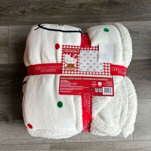 Hello Kitty Fleece blanket Christmas full Queen Sherpa holiday green red dots